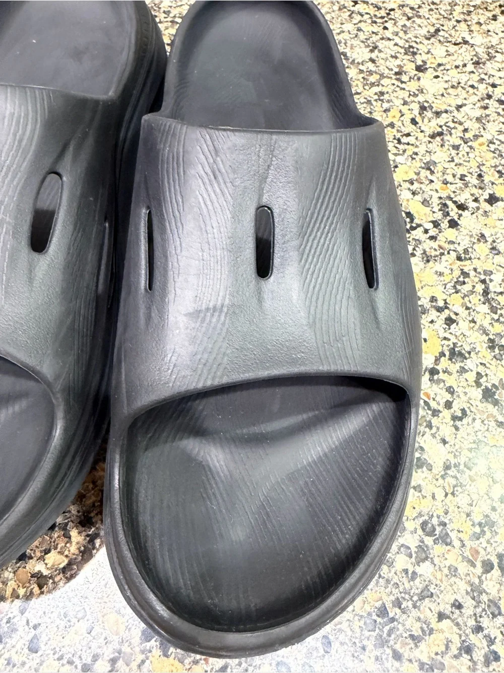 Hoka One One lightweight black